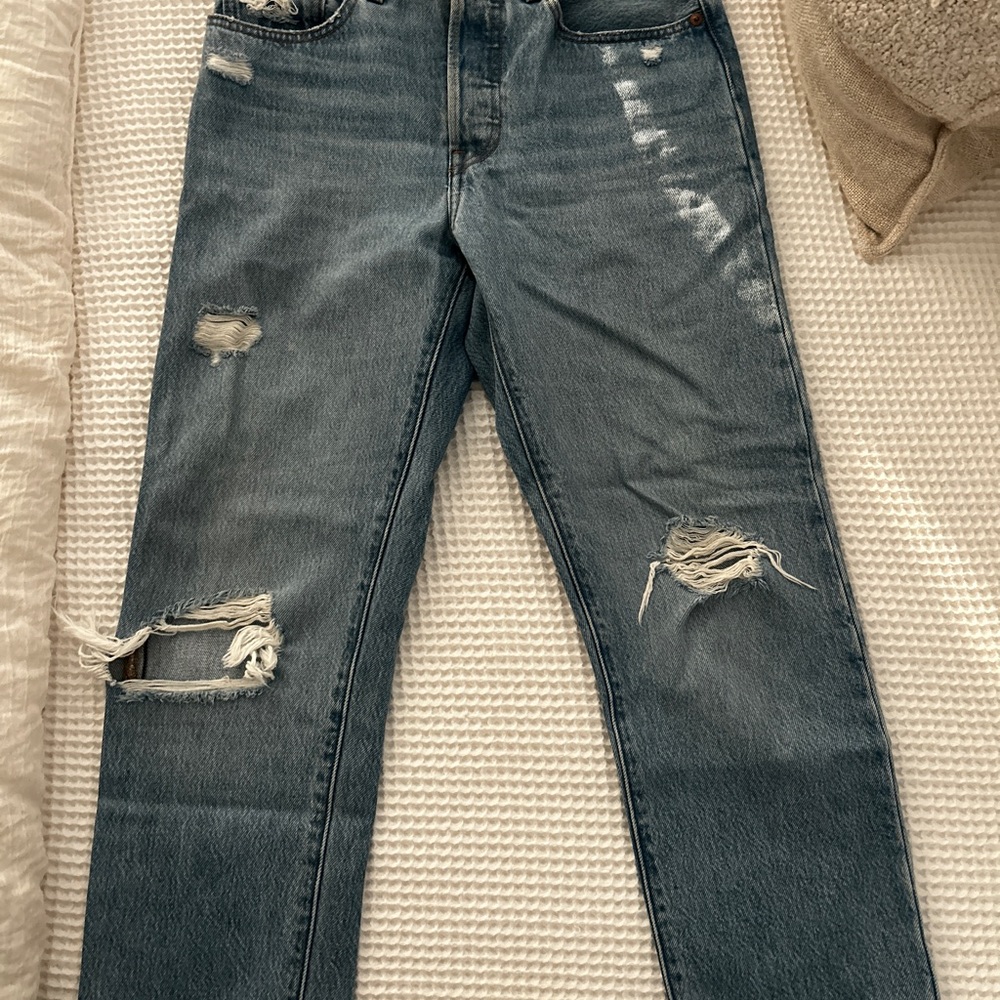 Levi's 501 Distressed Blue Jeans